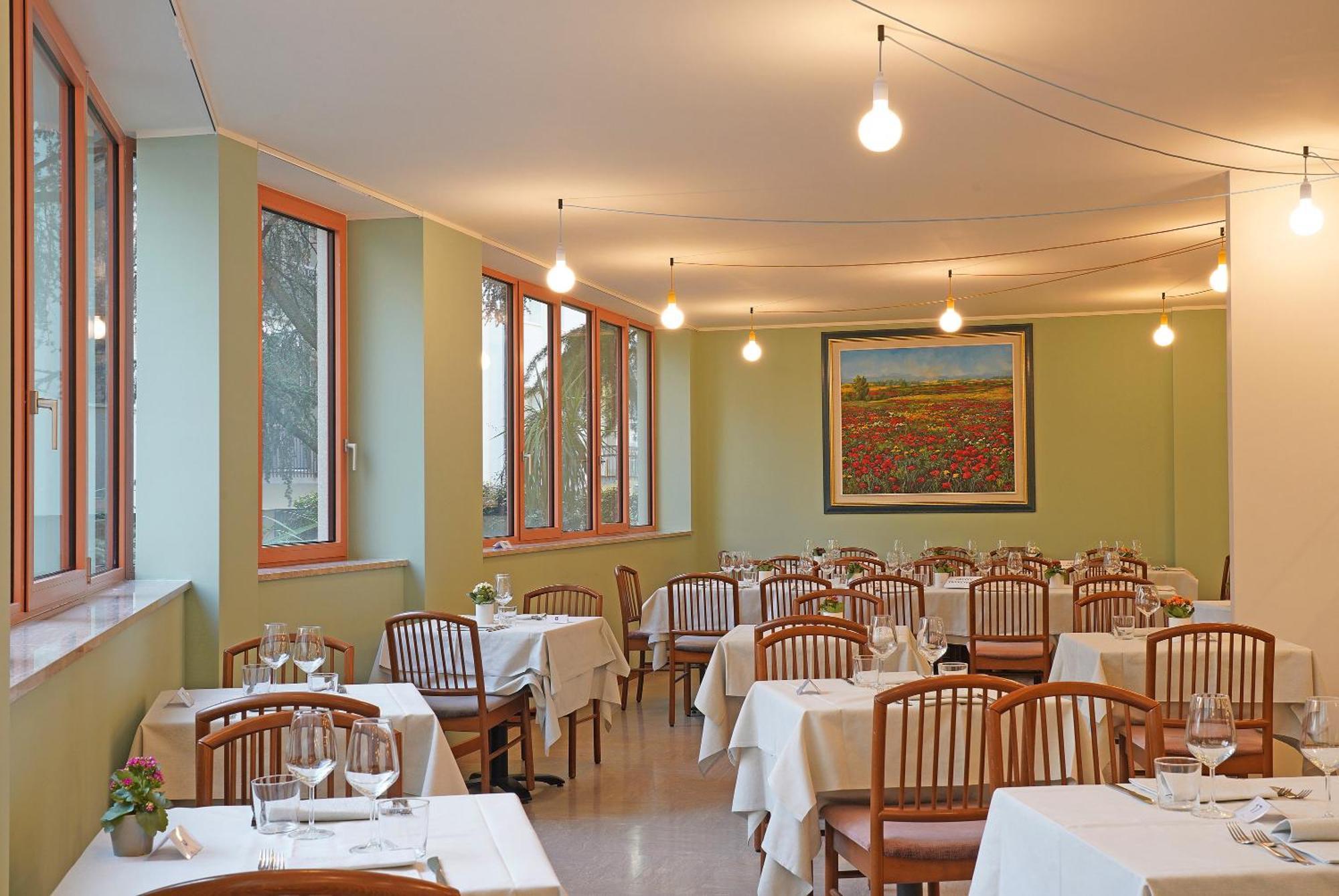 Hotel La Perla - Bike Garde