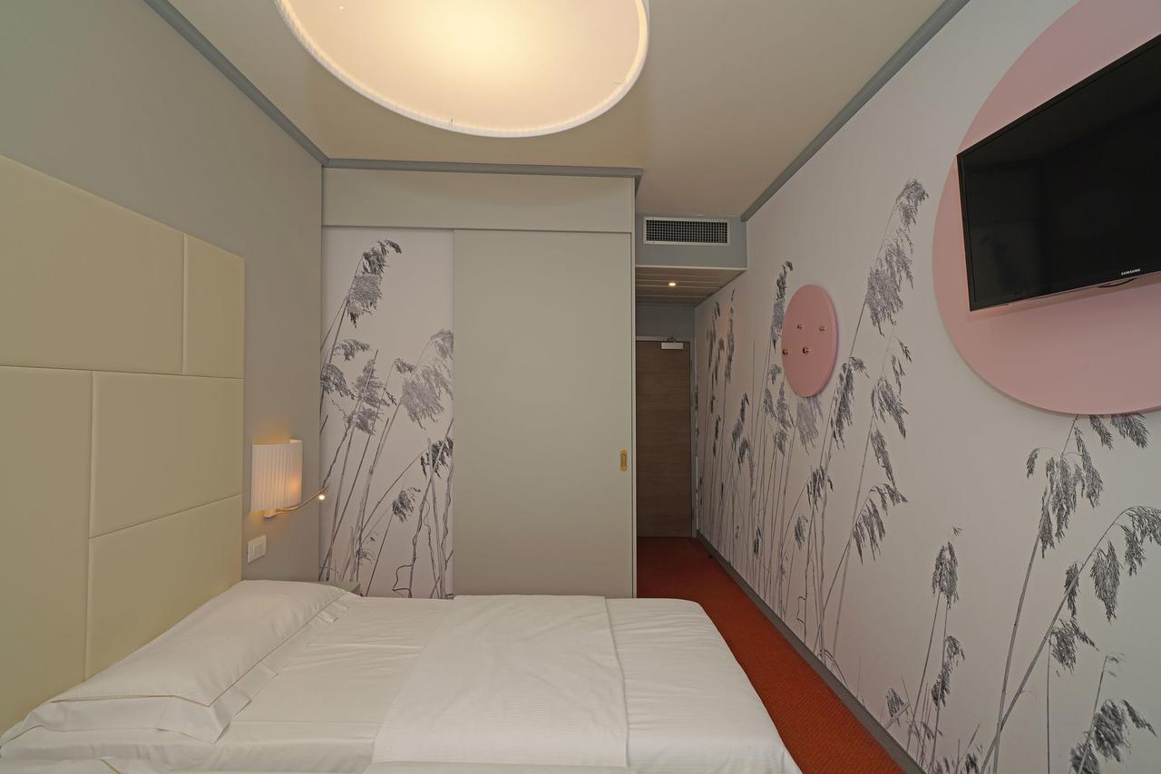 Hotel La Perla - Bike Garde